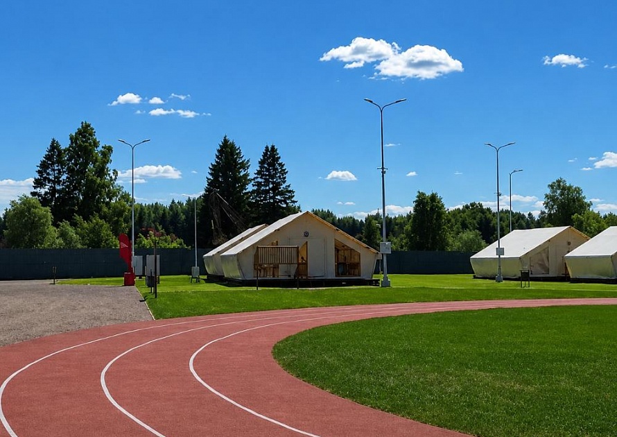 Поставка в город Екатеринбург, спортивный комплекс «Калининец», опор НФК-8 и НФК-6